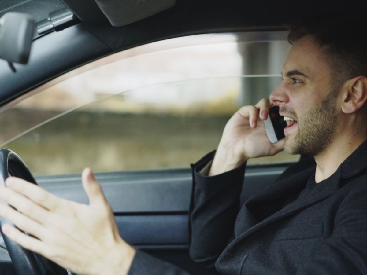 How to Report a Reckless Driver in Texas